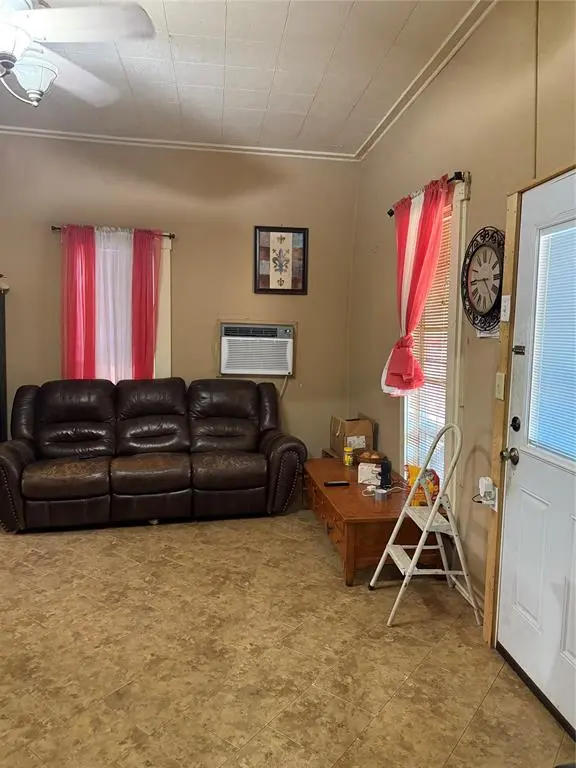 414 E Harris Street, Dublin, TX 76446