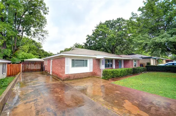 Lake Worth, TX 76135,4004 Caddo Trail