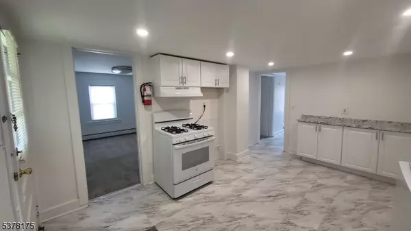 Dover Town, NJ 07801,60 E Mc Farlan St Abc #D