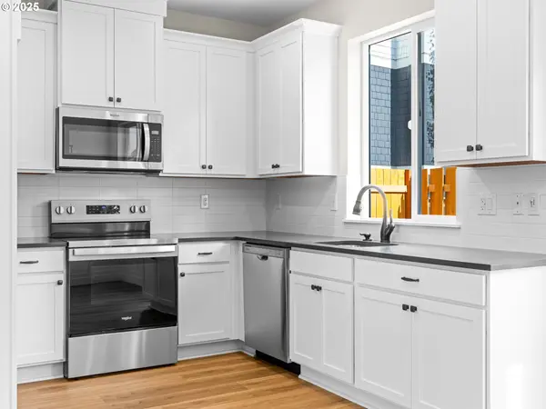 Portland, OR 97203,7468 N Polk AVE