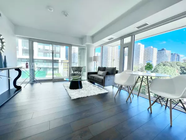 Toronto, ON M4S 0B2,8 Hillsdale AVE E #739