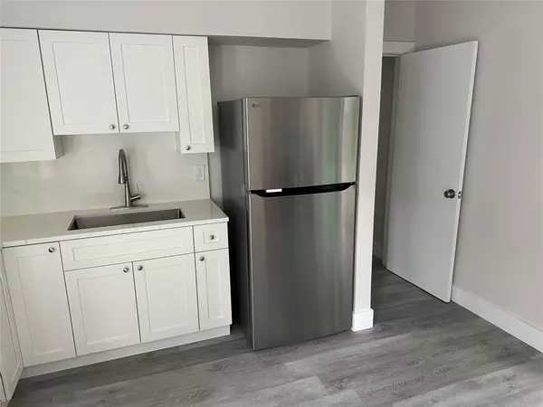 Fort Lauderdale, FL 33315,Address not disclosed