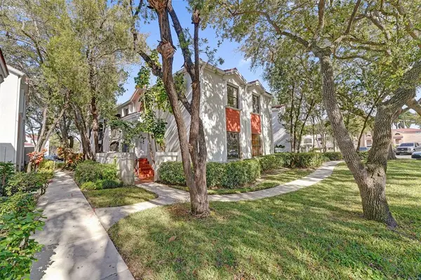 11970 NW 11th St #11970, Pembroke Pines, FL 33026