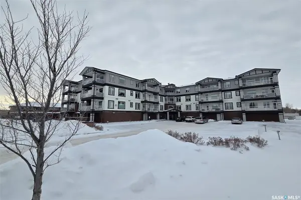 Regina, SK S4S 7A3,3581 Evans COURT #206
