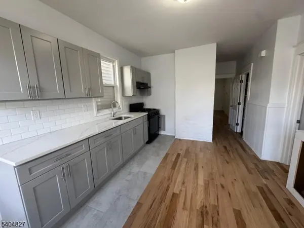 Newark City, NJ 07106,66 Isabella Ave