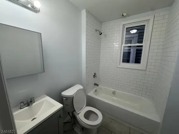 Newark City, NJ 07106,66 Isabella Ave