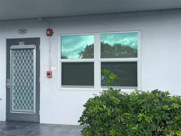 Deerfield Beach, FL 33442,1060 Oakridge F #1060