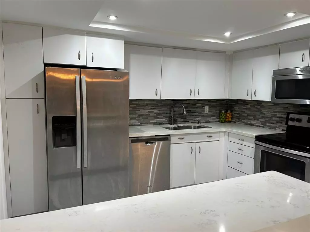 Hallandale Beach, FL 33009,1333 E Hallandale Beach Blvd