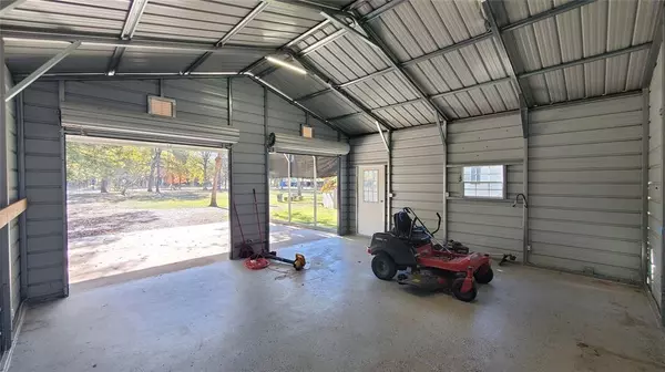 Tool, TX 75143,310 County Road 2406