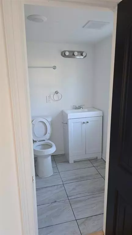 Bonham, TX 75418,216 W 9th Street