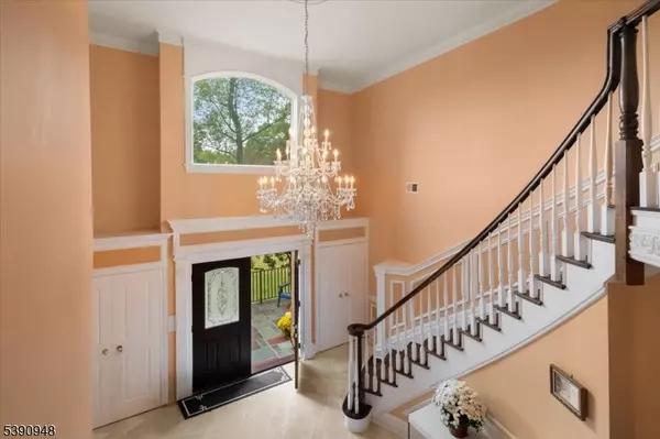 Woodcliff Lake Boro, NJ 07677,61 Overlook Dr