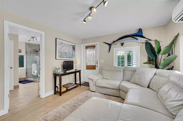 Davie, FL 33314,4860 SW 61st Ave