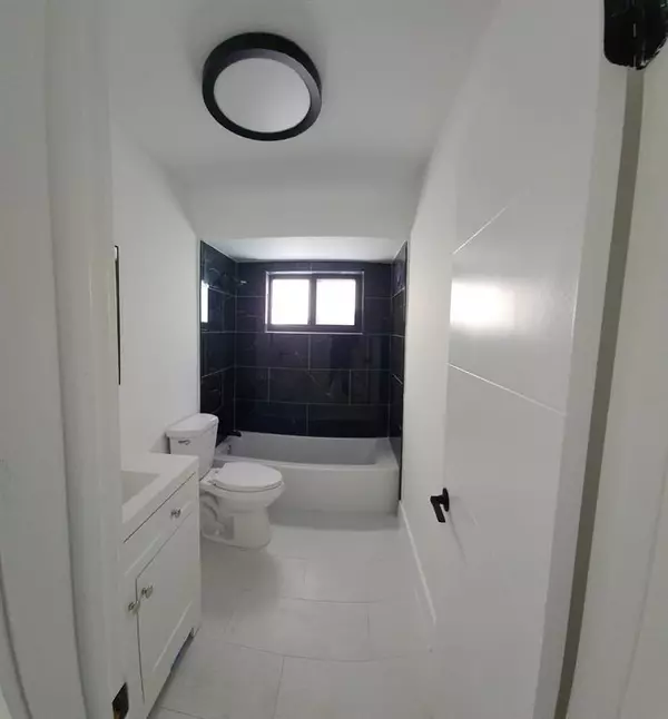 Miramar, FL 33025,8633 N Sutton Dr