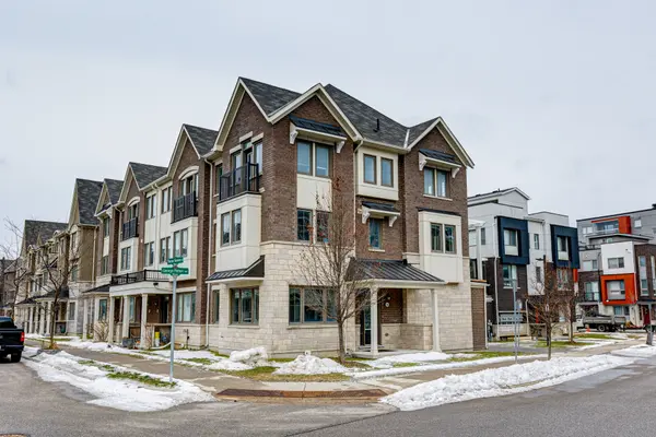 18 Thomas Swanson ST, Markham, ON L6B 1M8