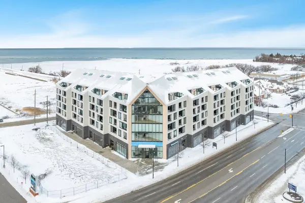 31 Huron ST #216, Collingwood, ON L9Y 5T7