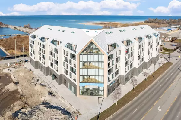 Collingwood, ON L9Y 5T7,31 Huron ST #216