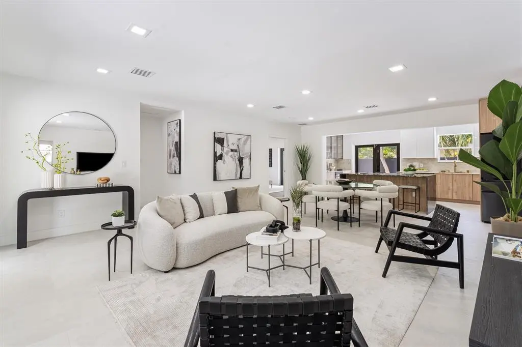 Pompano Beach, FL 33062,3402 Norfolk St