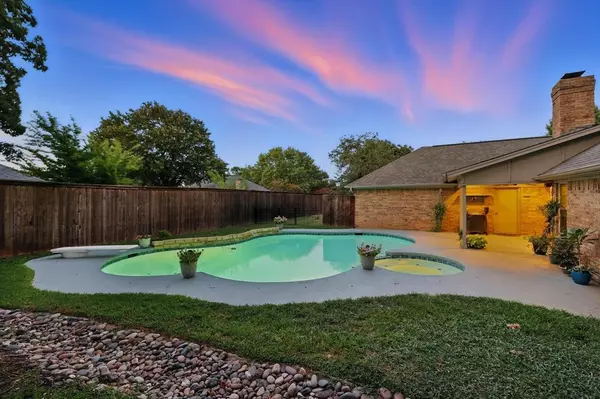 North Richland Hills, TX 76182,7329 Londonderry Drive