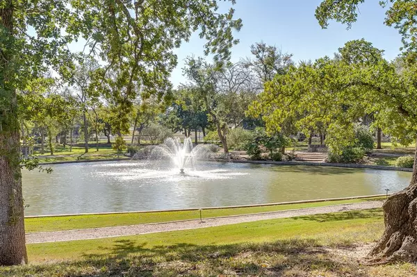 Burleson, TX 76028,130 Ranchway Drive