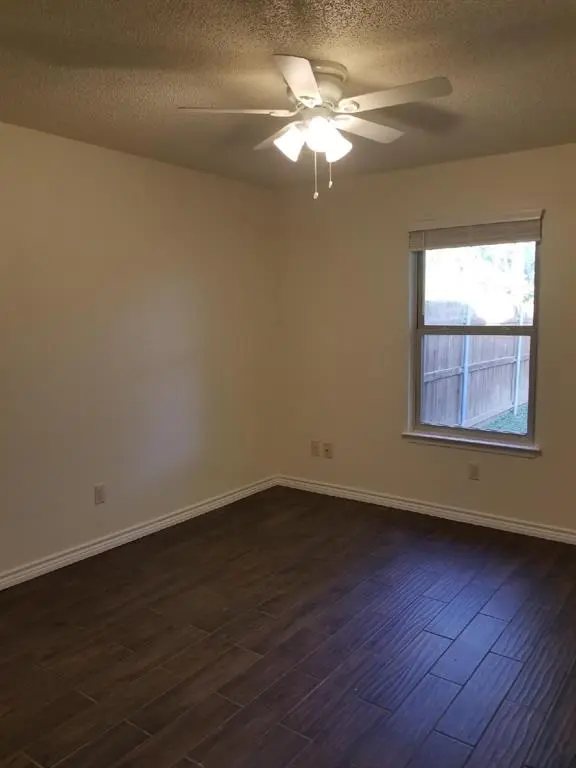 North Richland Hills, TX 76182,7507 April