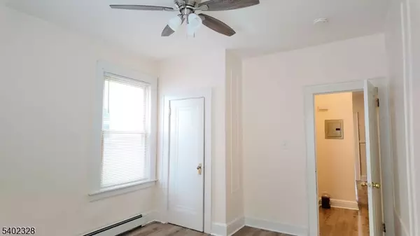 Newark City, NJ 07112,289 Hobson St #1