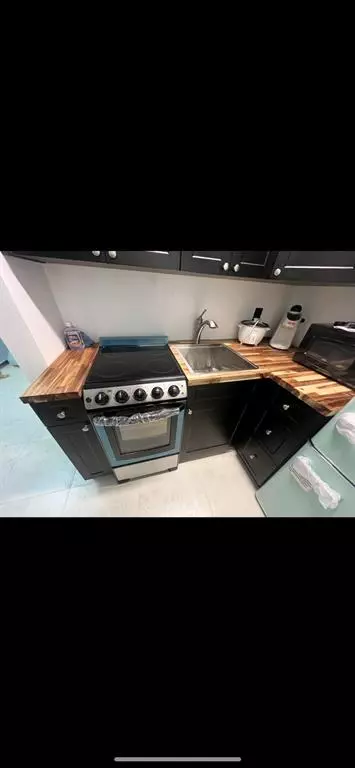 Miami, FL 33125,3225 NW 17th St