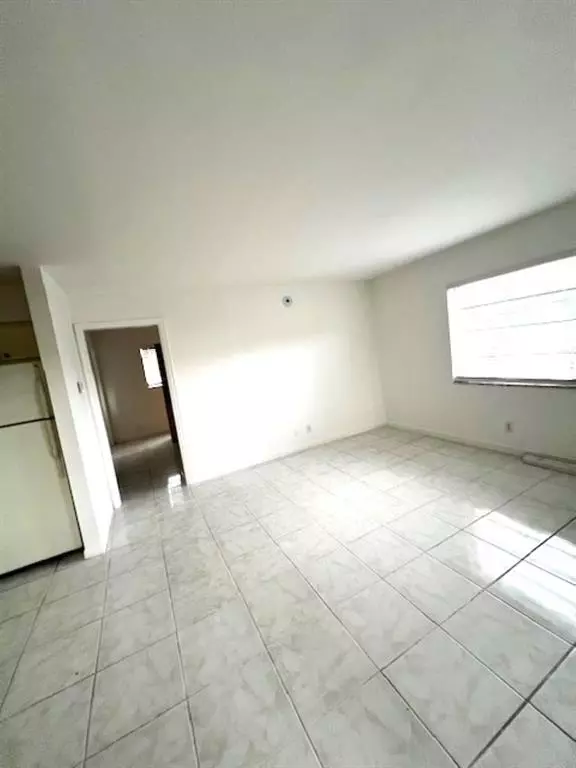 Lake Worth Beach, FL 33460,1510 S Federal Hwy #7