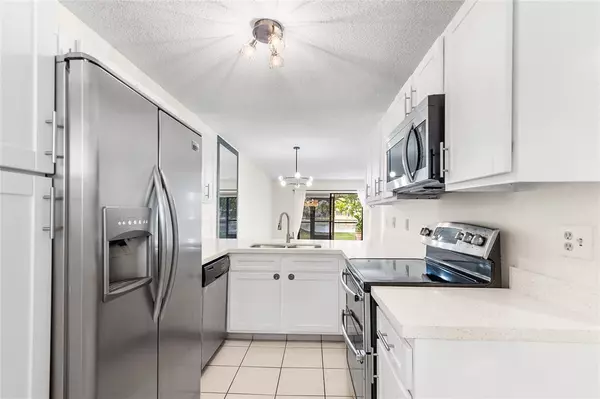 Fort Lauderdale, FL 33321,9676 W Mcnab Rd #110