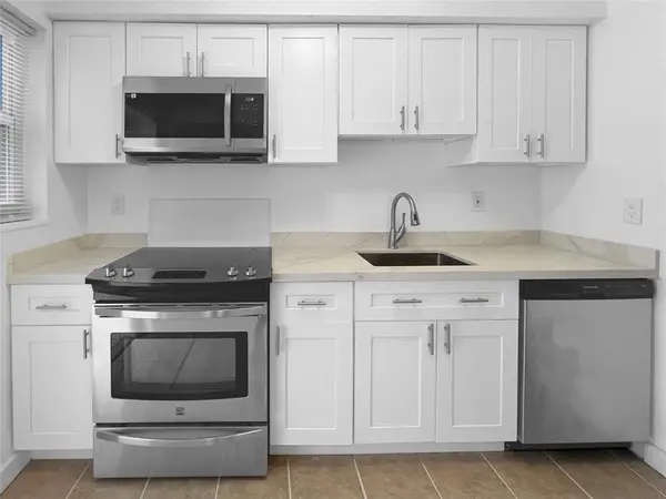 Fort Lauderdale, FL 33311,1300 NW 6th Ave