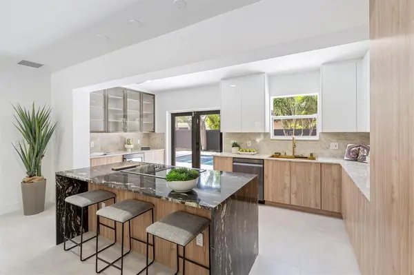 Pompano Beach, FL 33062,3402 Norfolk St