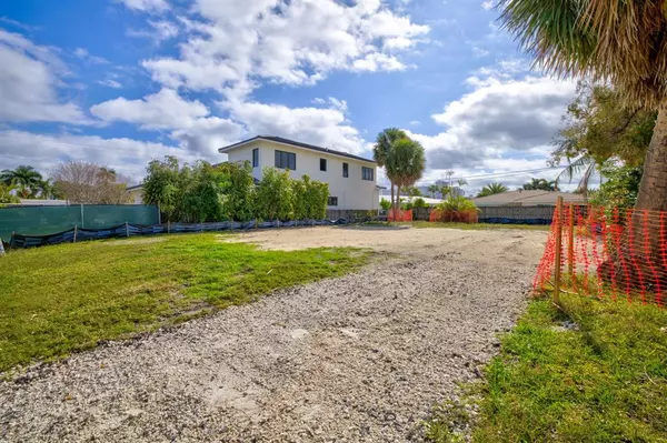 Lauderdale By The Sea, FL 33308,254 Capri Ave