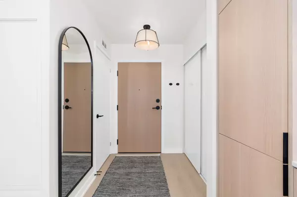 Collingwood, ON L9Y 5T7,31 Huron ST #311