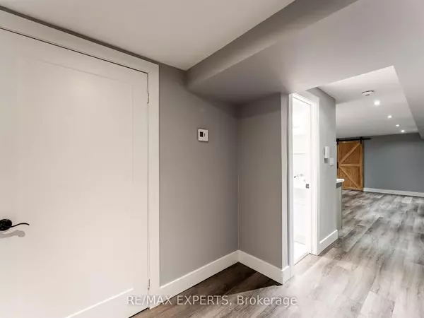 Toronto W03, ON M6M 1J3,2 Hyde AVE #Basement