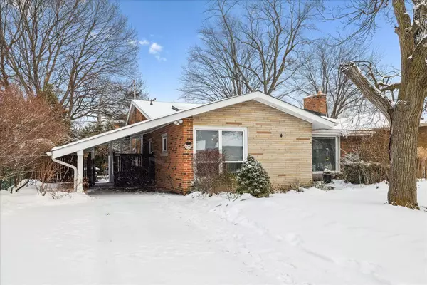 Burlington, ON L7R 3C8,359 Pepper DR