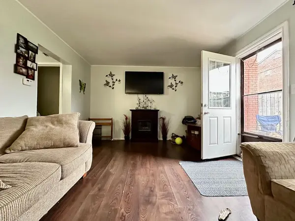 Chatham-kent, ON N7M 1A6,37 Orchard PL