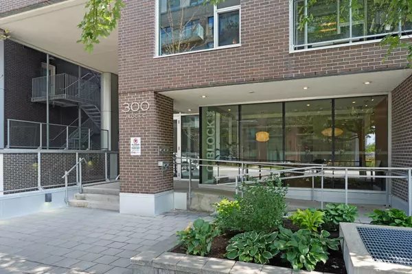 West Centre Town, ON K1R 0A8,300C Lett ST #324