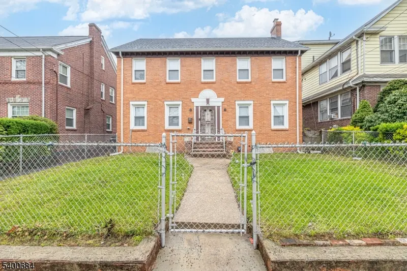 Newark City, NJ 07108,836-838 S 11Th St