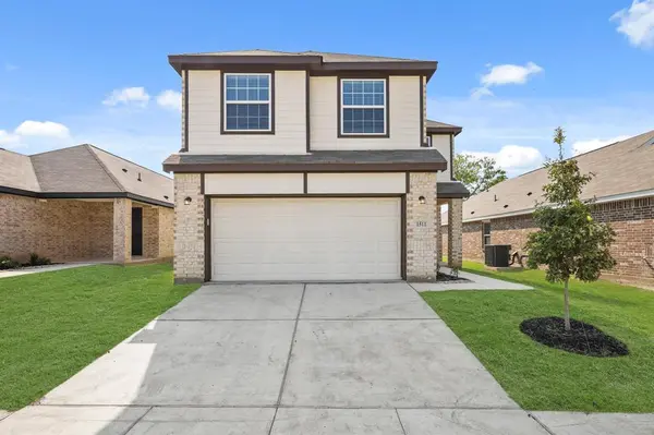 1511 Romans Road, Ennis, TX 75119