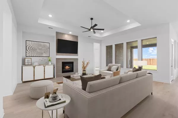 Waxahachie, TX 75165,221 Pine Leaf Trail