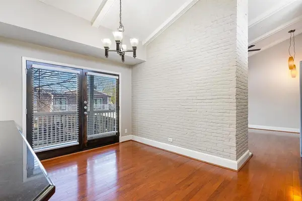 Dallas, TX 75206,5934 Sandhurst Lane #207