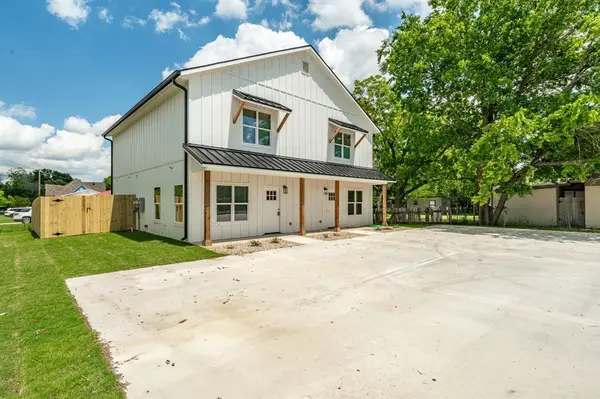 Stephenville, TX 76401,981 N Clinton Street