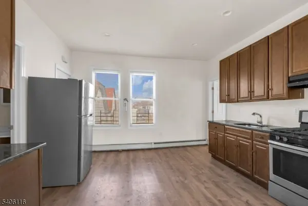 Irvington Twp., NJ 07111,3 May St #3R