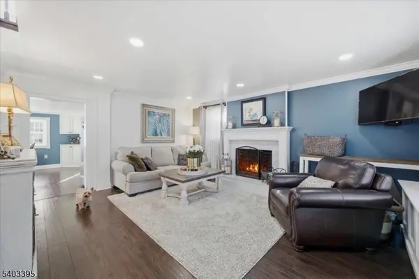 Bloomsbury Boro, NJ 08804,53 Brunswick Ave