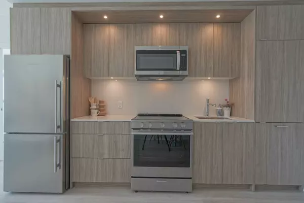 Toronto C13, ON M3C 0P8,20 Inn On The Park DR #635