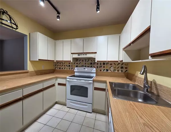 Fort Lauderdale, FL 33316,817 SE 12th Ct #1