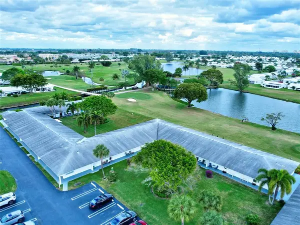 Boynton Beach, FL 33426,400 SW Golfview Ter #111