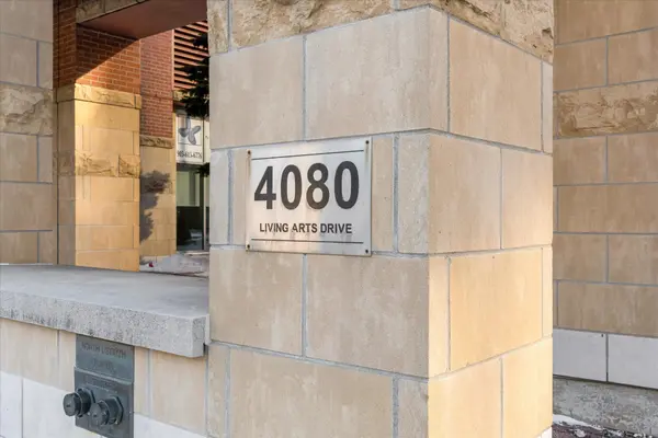 Mississauga, ON L5B 4N3,4080 Living Arts DR #703