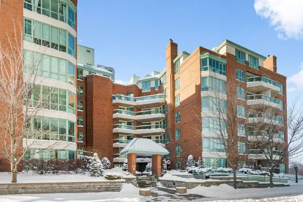 Dows Lake - Civic Hospital And Area, ON K1S 5M7,540 Cambridge ST S #211