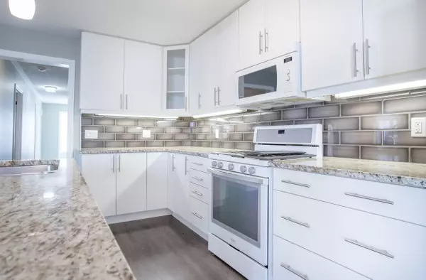 Cobourg, ON K9A 0J1,695 Henderson DR