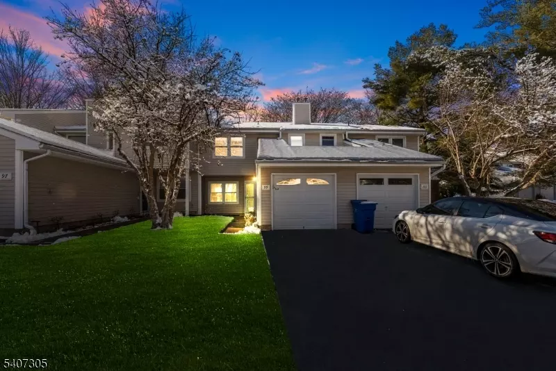 Sayreville Boro, NJ 08859,99 Woodmere Dr